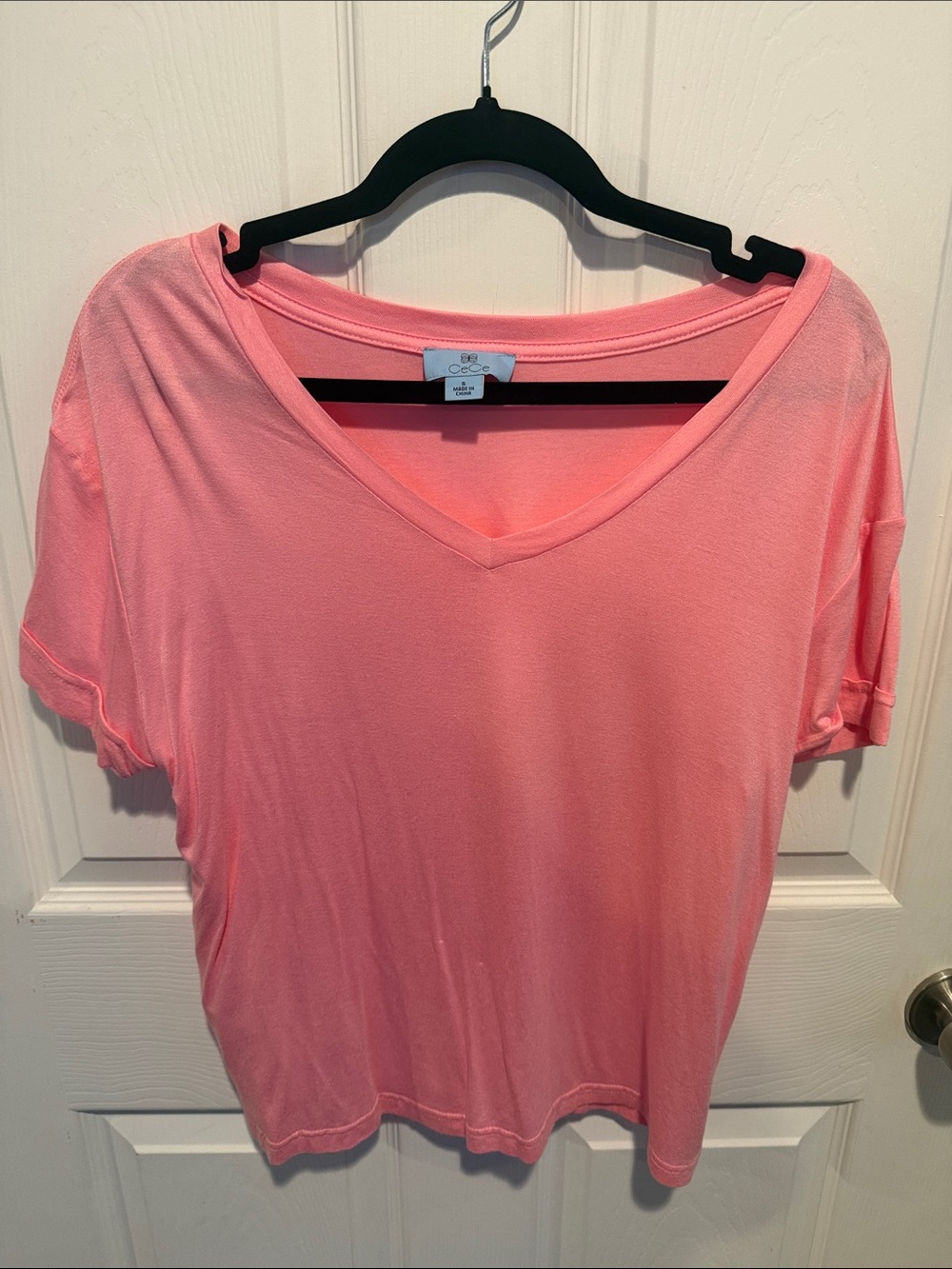 CeCe Women's V-Neck Short Sleeve Top - Pink